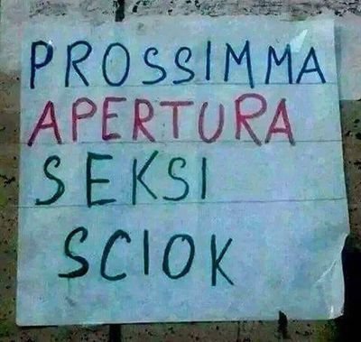 Sono antifascista.Odio i razzisti e la stupidità.Di questi politici, mia nonna avrebbe detto: Quann chiov e corr 'a lav, ogni strunz è capural.© #facciamorete