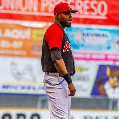 Hijo de SHANGÓ trabajador, hiperactivo, sociable, amante  de lo impredecible y dedicado al trabajo (beisbol) TODO UN FENIX in love (MJ-MB-GAII-MM-MMCM)