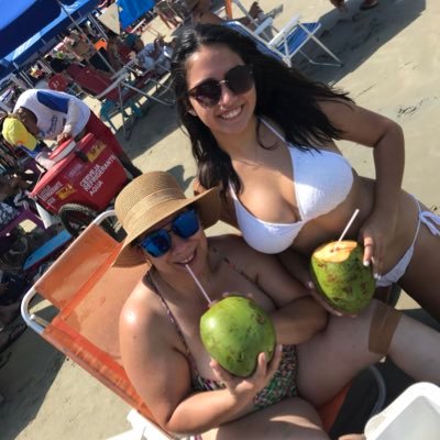 mechi_cg's profile picture. ser luz y sal ✨ || https://t.co/Rc42UIiXka