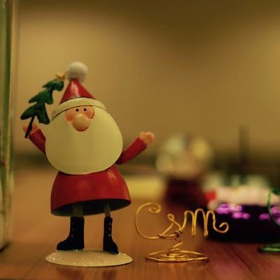 miesanta1224's profile picture. クリスマスイブにサンタクロースとして依頼を頂いたご家庭へ夢とプレゼントを届けています🎄🎁🌟珍しいボランティア活動、始めてみませんか？ぜひHPをみてくださいね〜！興味がある方はご気軽にDMください！各種SNSリンクはこちら⤵︎ ⤵︎