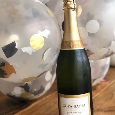 Agyjansen's profile picture. PR & marketing • https://t.co/ITD88HHLkL • writer • marketing junkie • wife • mother of 2 • 4.0 girl • new shoes;always a good idea