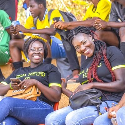 sholapetite's profile picture. Wife / Mother / Fashionista