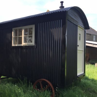 We manufacture unique vintage style shepherd huts using traditional techniques for retro huts. glamping, b&b, garden rooms, studios, mobile huts