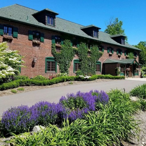 TheBeaumontInn's profile picture. Unique dining, boutique hotel, spectacular outdoor dining on 50 acres, relaxed bar and lounge. Live entertainment, special event planning.