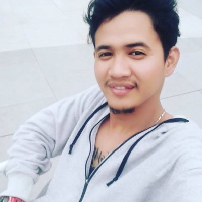 hidup ini tergantung kepada 3 hal. keputusan ,komitmen,dan prinsip. (I CAN'T)