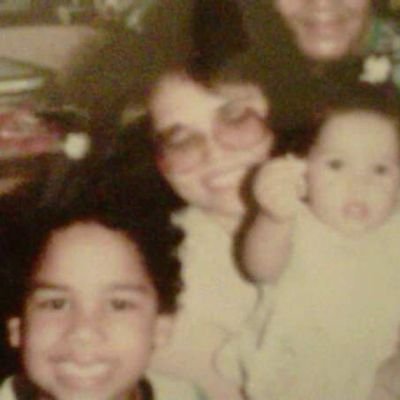 taytay419's profile picture. 