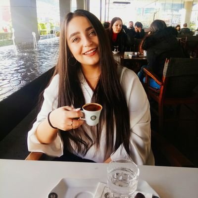 TugceKayakol's profile picture. Keşke hep çocuk kalsak da yüreğimiz yerine dizlerimiz kanasa..♥                                                   
MSKÜ 🎓