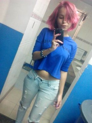 HYennery's profile picture. Mientras te siga guatando, tu siguelo haciendo