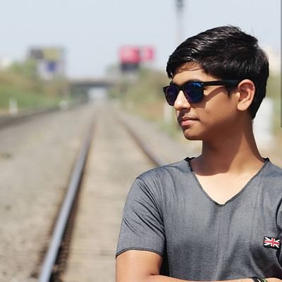 PARV_PATEL267's profile picture. Currently focused on myself and falling in love with who i am😊
Dream To Be Footballer ⛹️ CR7😘
Ex Head boy of HBK School😎
Family 💕 Football💕 Food💕