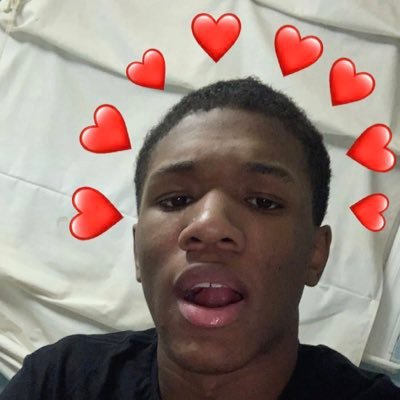 || 👻wolvesandgods || IG: _______dashawn that’s 7 underscores 😉 || NCCU 23’ || SEN19R || Soon to be dancer ... be on the lookout for that 🤫|| Don’t 💤 on me |