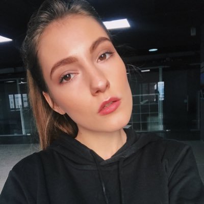 Arinaa_SH's profile picture. life is kaif 🔆