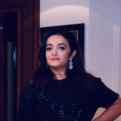 anabvianna's profile picture. Simples