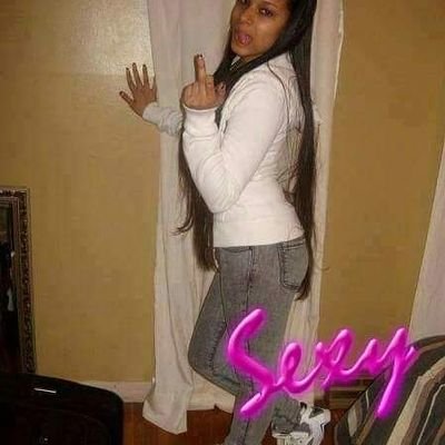 Jenny48904045's profile picture. single mother