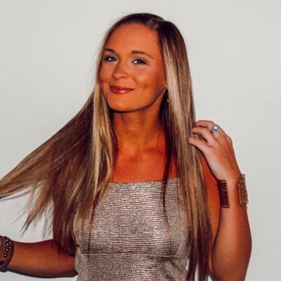 c_mcleod29's profile picture. Romans 8:18 | phi mu