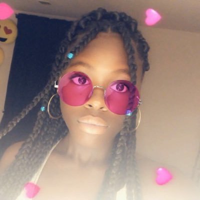 Raquel_ie's profile picture. 🎓’19  Gotta figure out this life stuff QUICK.  Help!🥶😬🥰