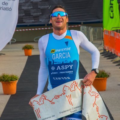 Triatleta Internacional - Graduado en CAFE - Entrenador Nacional Triatlón