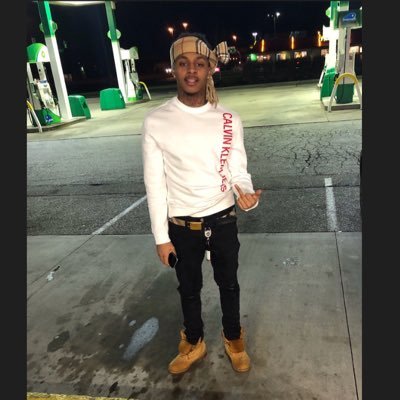 ☀☀️️Money Power Respect☀️☀️ WORKIN ONNA WORK PHONE📲 #RIP daddy #BIP Chris #RIP HellRell Man up, Band Up🚫🧢