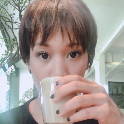 daisydus's profile picture. addicted to lipstick