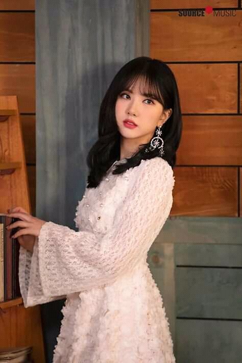 gisyeojachingu's profile picture. 