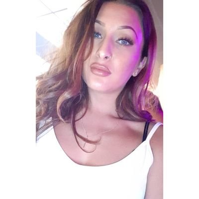 ElviraNicolina's profile picture. ✝