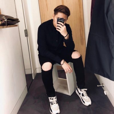 NotDylanSwee's profile picture. 01.10 // 'Dulcius Ex Asperis' #mufc // Kristy Tay ❣️