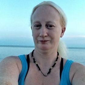 Check out my profile for some REALLY AWESOME AND FANTASTIC homemade gifts and jewellery BARGAINS!