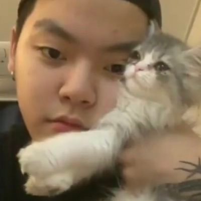 FMesBMSWIrgtEh3's profile picture. 