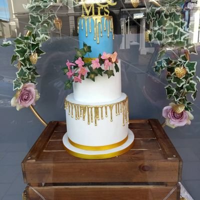 Bespoke Cakes and Cupcakes maker for any occasion.
5 rating and fully insured.