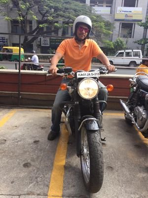 triambak_kr's profile picture. Building tech, solving problems
