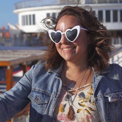 Chilena de corazon. Runner. Outdoorsy. Music lover. Hanging out by the food. Opinions? Plenty & they’re all mine.