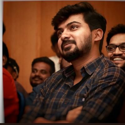 loshini_02's profile picture. @darshan_offl 😍😍
