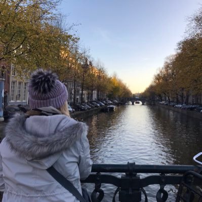 bronsta_alice's profile picture. ‘Shoot for the moon, land among the stars' ⭐️