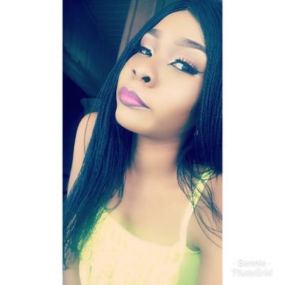 AmakiriBeniye's profile picture. Ig: __niye 
December 30th💟
Capricorn ♑