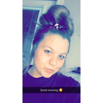neeley_shelby's profile picture. Engaged to Dylan ❤️barrel racer🛢🐴 👻Etx.barrelracer👻