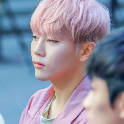 wholeheartedly slipped into the diamond life~ FAN ACCOUNT. My heart belongs to @pledis_17