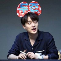 윤두 (@hishjlight) 's Twitter Profile