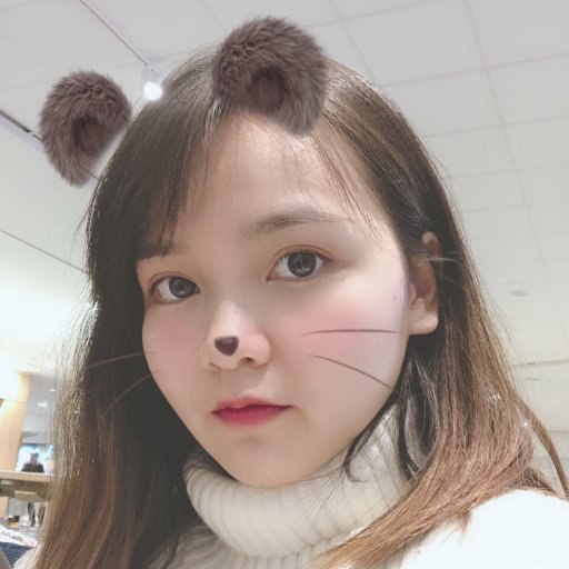 nntholly's profile picture. 