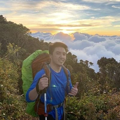 Rhomuell's profile picture. 