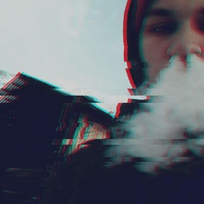 sc:pauel6 insta: dieser.pauel
typisher wannabe Fotograf mit Stil
Grafikdesigner wenns funktioniert