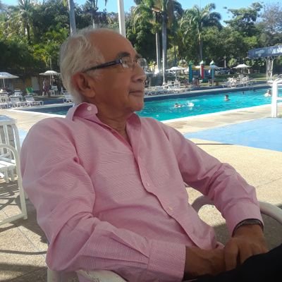 Profesor jubilado UC.                          Especialista en investigación cuantitativa y cualitativa