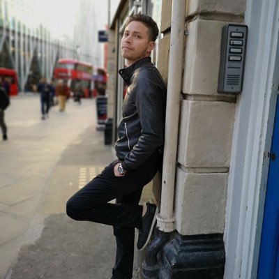 YoJazer's profile picture. Crawling