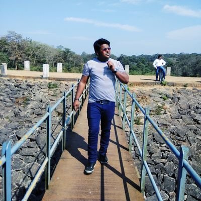 Iamsachinsky's profile picture. Software Engineer