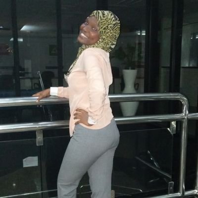 Nandy14076762's profile picture. listening music