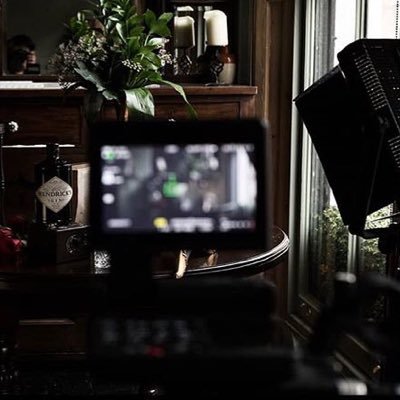 CrazeHollywood's profile picture. 