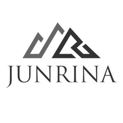 Junrina's profile picture. 相棒のRinaと冬は越後湯沢をベースにバックカントリー ガイド。夏は北アルプスを中心に登山ガイドや沢登りガイドを営んでおります。