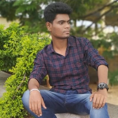 Tamil23109545's profile picture. 