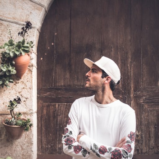 French guy, based in Lille🇫🇷. Interested in electronic music, marketing & advertising stuff and sports (outdoor disciplines, soccer, motorsports).