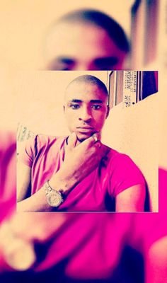 Vanhelson5's profile picture. No witch can hold the day