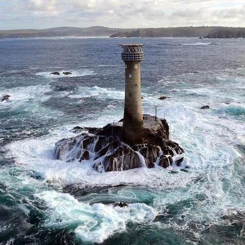 An @EPSRC funded project on the structural response of rock mounted lighthouses to wave loading. Research collaboration: @UniofExeter @PlymUni and @UCL.