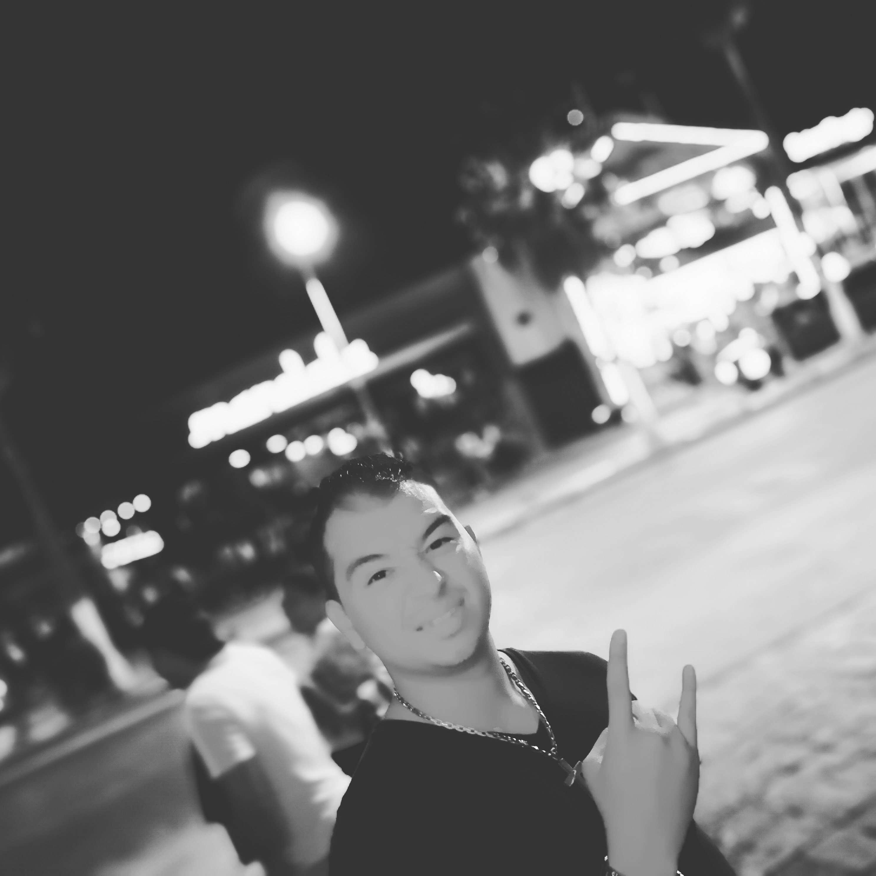 DJ 💽🎚️🎛️🎚️💽 ®️esidente de San José Del Cabo
B. C. S 🌵 ☀ 🏖
Amante de la música 🎶 la tecnología, el anime y los 🎮🎮🕹️🎲🧩🃏